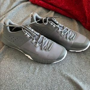 Under armor tennis shoes